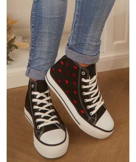 baskets hautes noires bisous