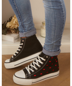 baskets hautes noires bisous